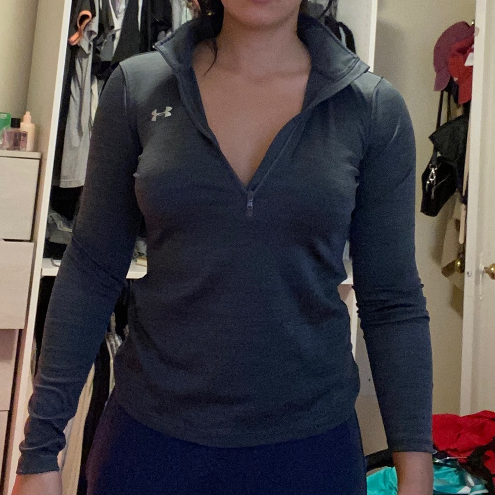 Underarmour long sleeve athletic top